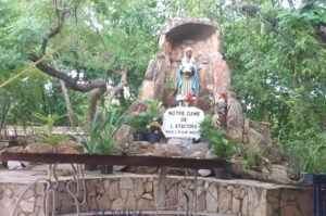 Sanctuaire Notre-Dame de l’Atacora – Natitingou IMG 20170728 191305 303 300x199