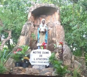 Sanctuaire Notre-Dame de l’Atacora – Natitingou IMG 20170728 191352 742 300x266