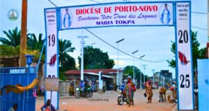 Sanctuaire Notre Dame des Lagunes (Maria Tokpa) – Porto-Novo Maria kpota routesdefoi 2 300x159